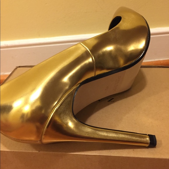 Zara Gold Heels 41 - Picture 3 of 13